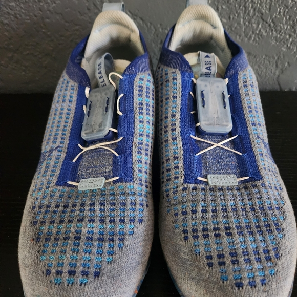 Shoes - Nike vapormax